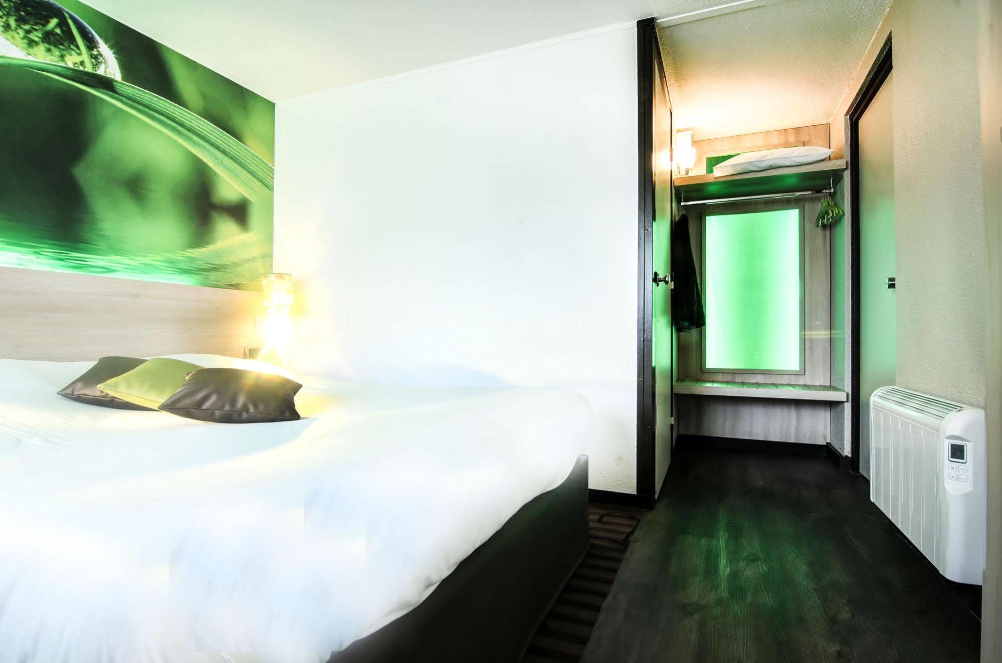 Hotel Inn Design Resto Novo Sable Bagian luar foto
